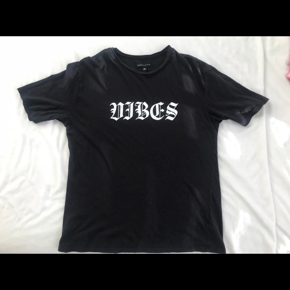 Kendall&Kylie VIBES t-shirt
